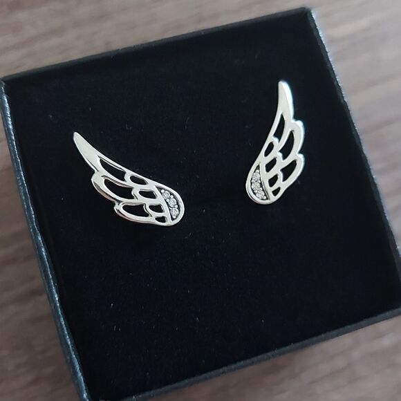 925 Sterling Silver Wings Earrings - Picture 1 of 5